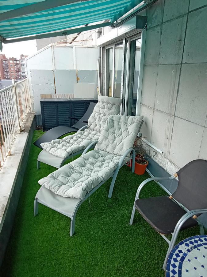 Liege Centre Mediacite Appartement Possible Parking Terrasse Immense 8Eme Pour 2 Personnes Εξωτερικό φωτογραφία