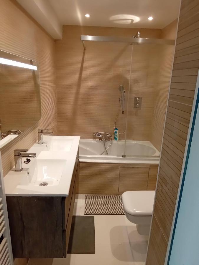Liege Centre Mediacite Appartement Possible Parking Terrasse Immense 8Eme Pour 2 Personnes Εξωτερικό φωτογραφία